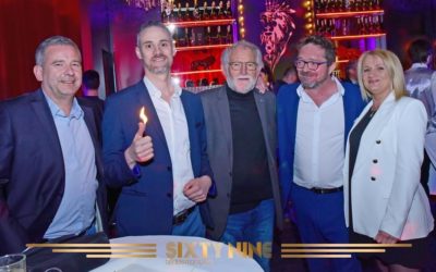 Magie close-up pour l’anniversaire d’une entreprise